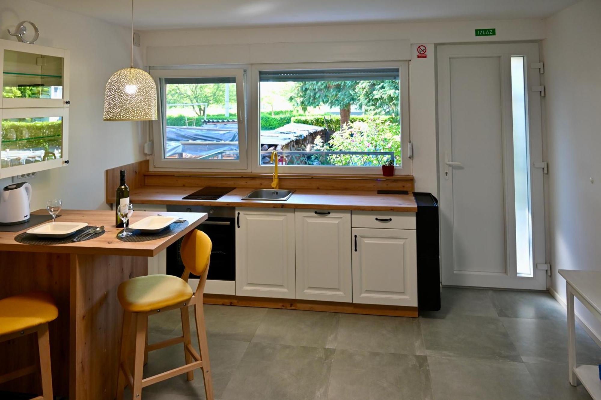 Studio Apartman Una -Self Check In,Free Parking Karlovac Zewnętrze zdjęcie